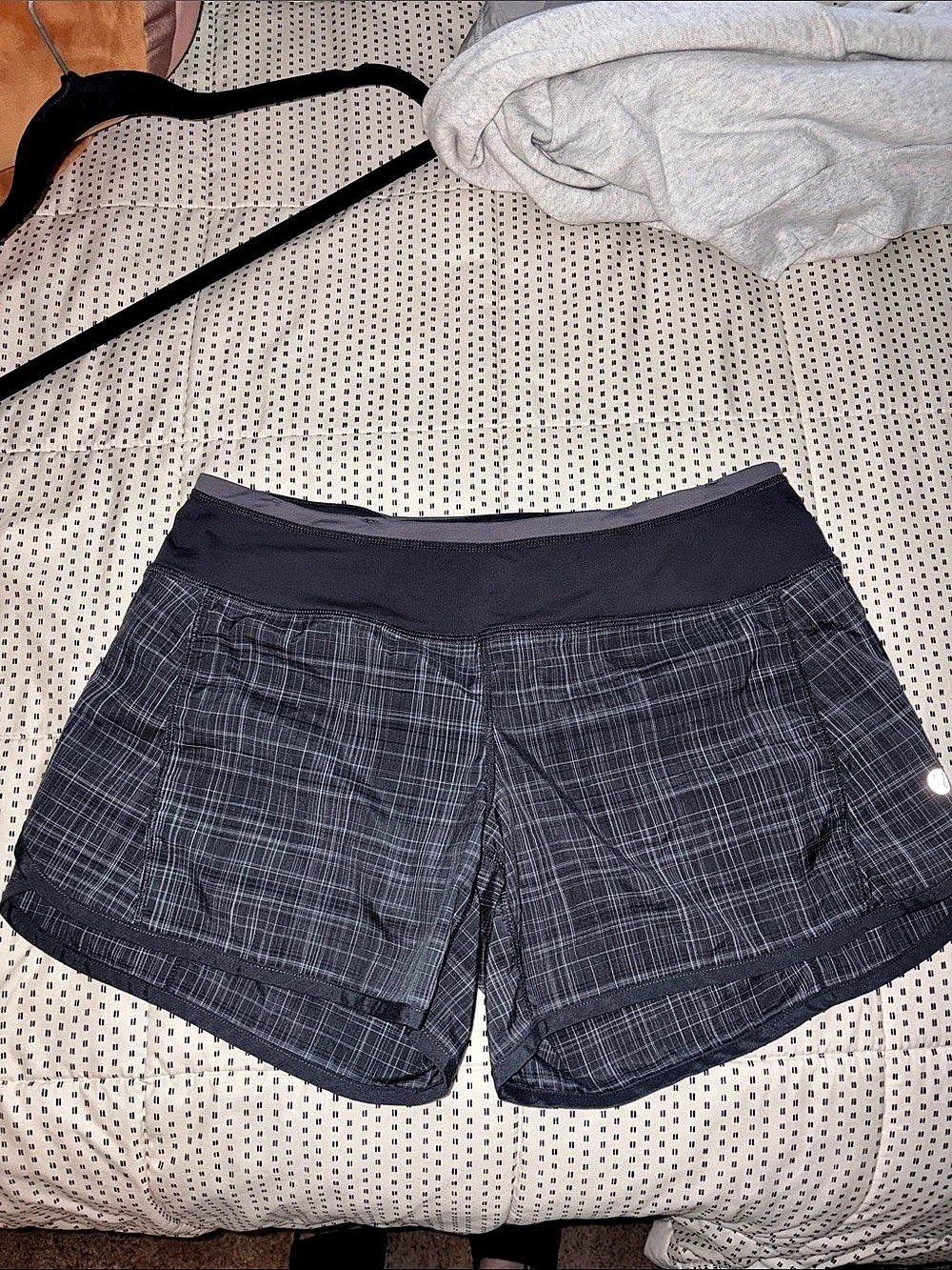 Lululemon Run Speed Short *2-way Stretch Plaid Athletic Shorts 6